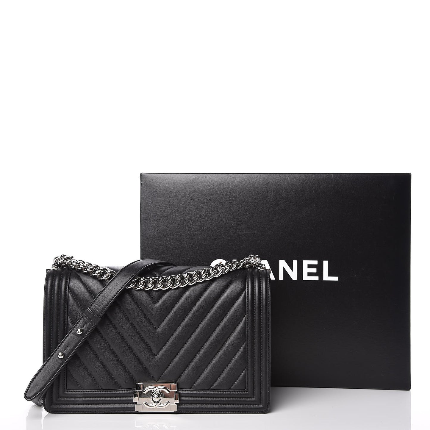 Lambskin Chevron Quilted New Medium Boy Flap Black