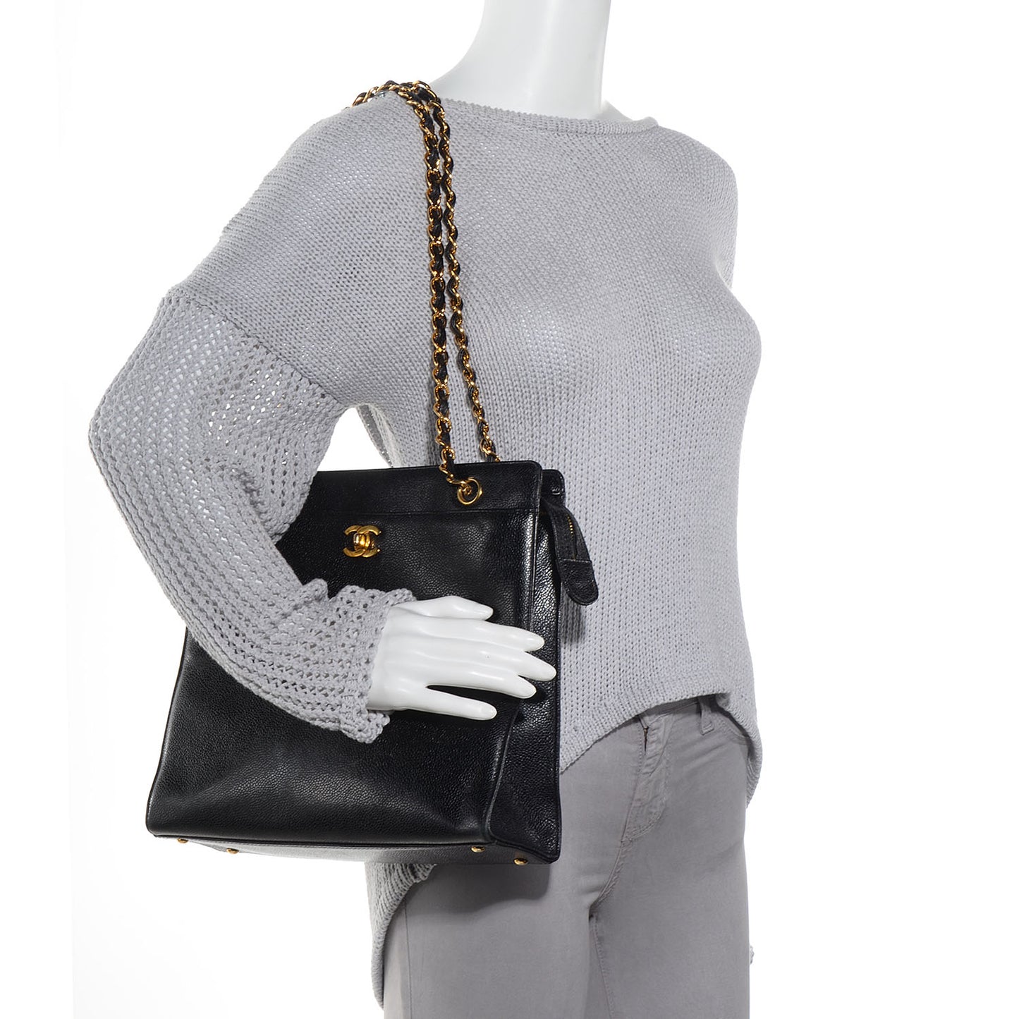 Caviar Shoulder Bag Black