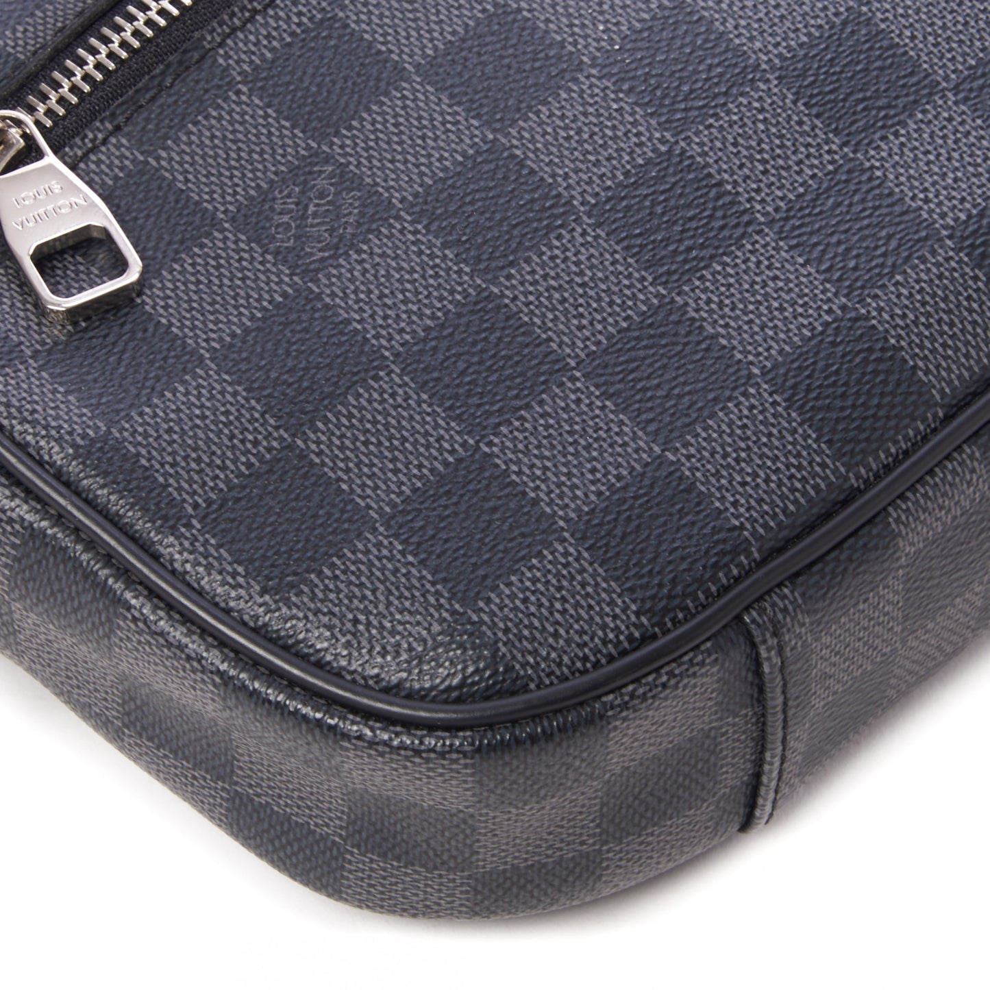 Damier Graphite Ambler
