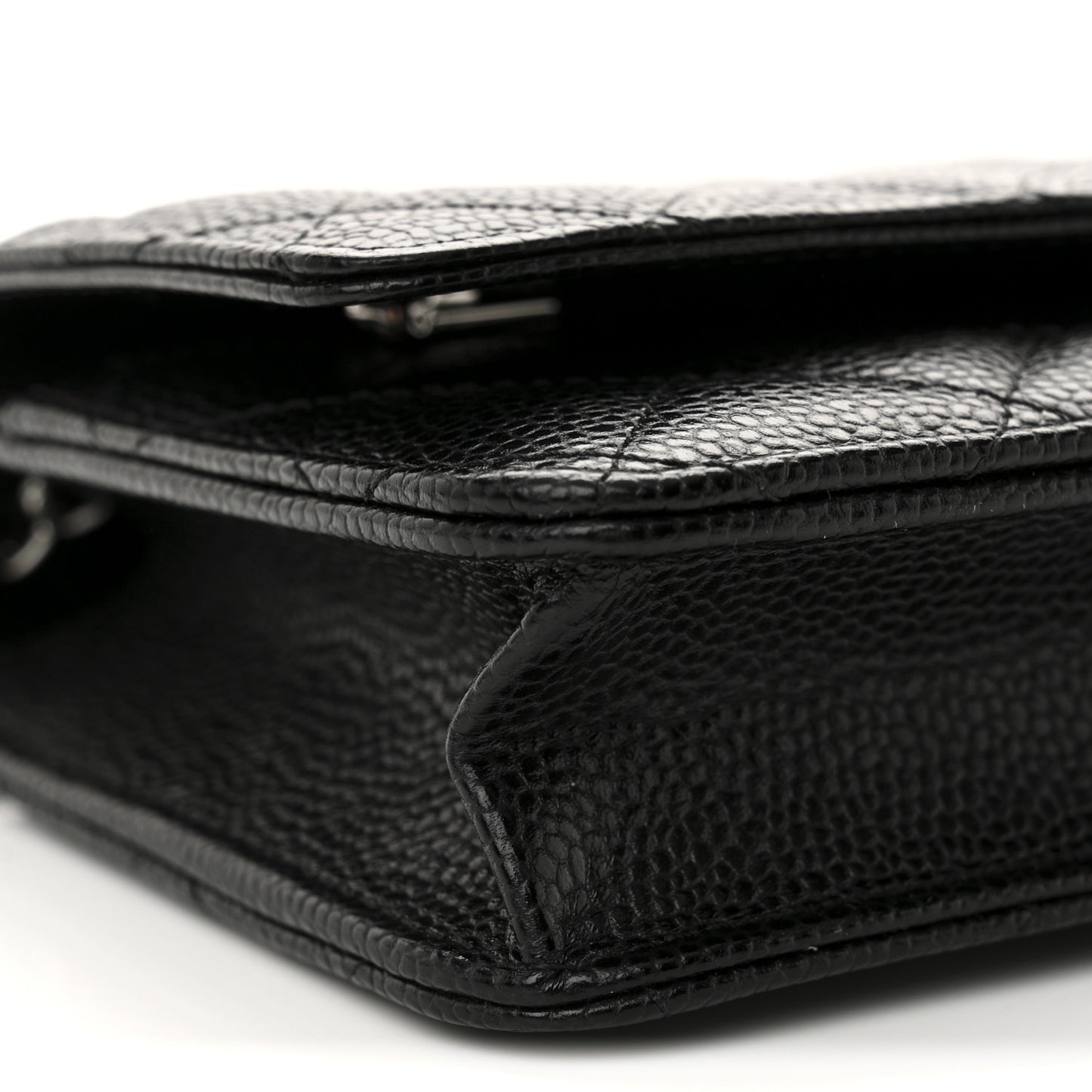 Caviar Quilted Wallet on Chain WOC Black
