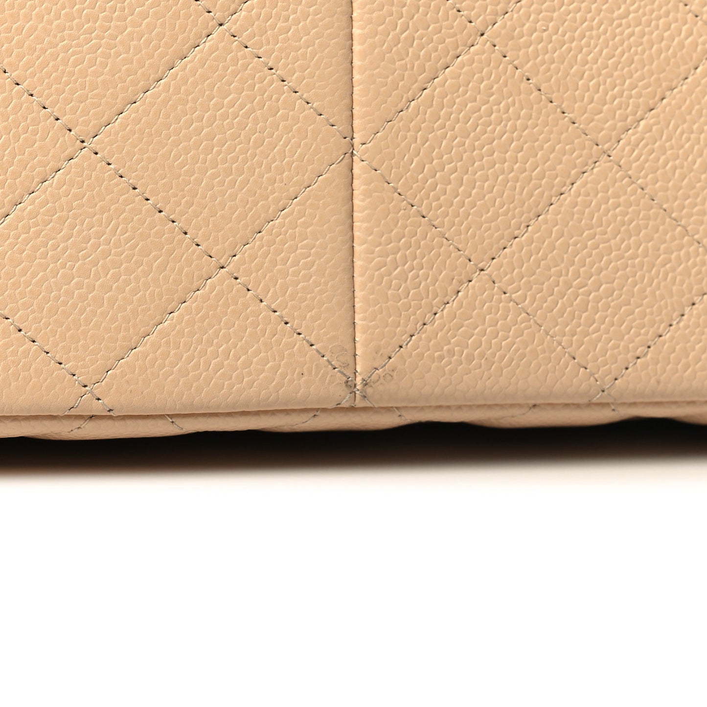 Caviar Quilted Jumbo Double Flap Beige Clair