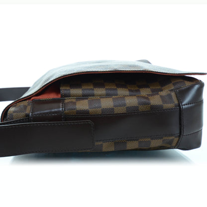 Louis Vuitton Damier Ebene Bastille Messenger 5 of 8