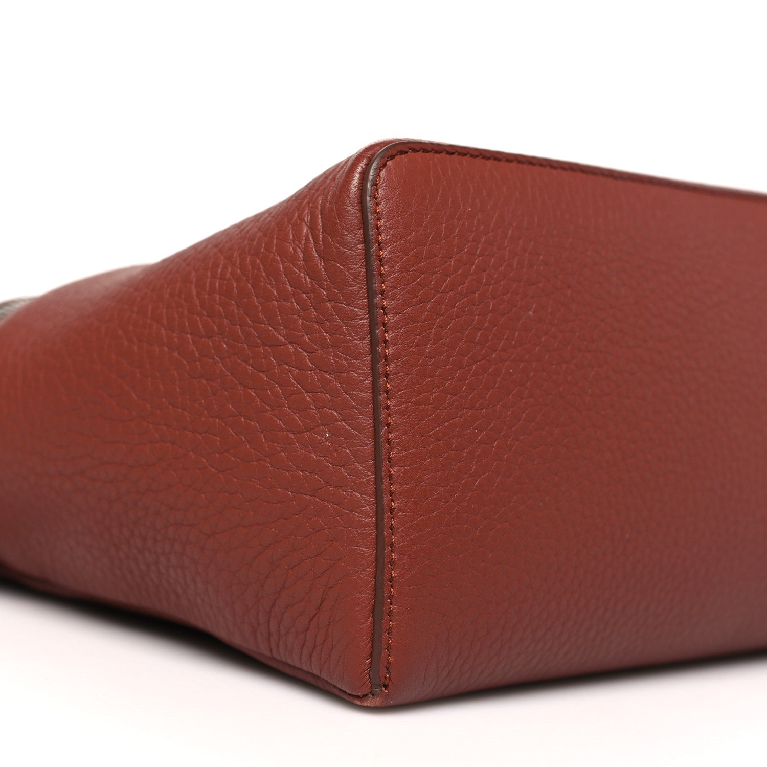 Loro Piana Tender Calfskin Extra Pocket L27 Kummel 1756814