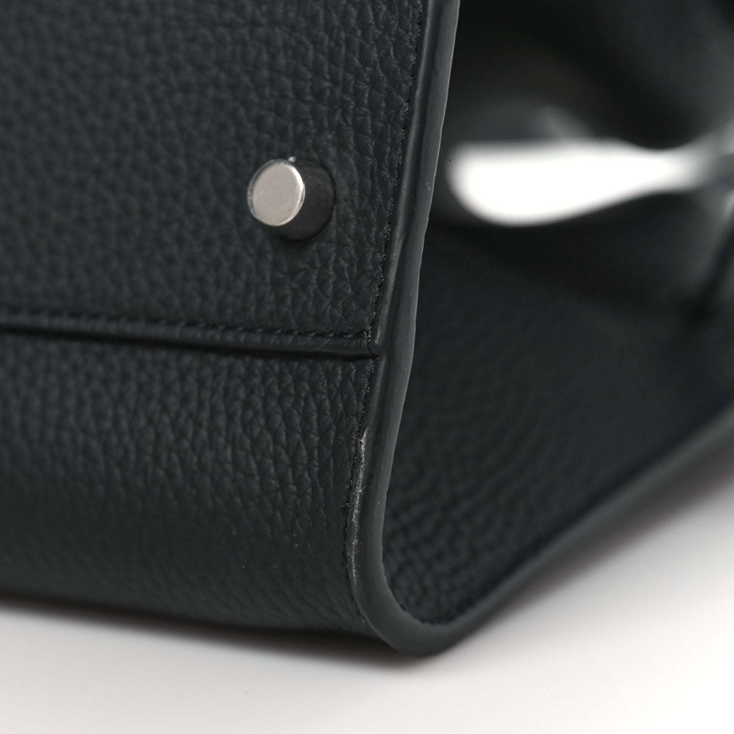 The Row Grained Calfskin Margaux Shoulder 12 Black 10 of 10