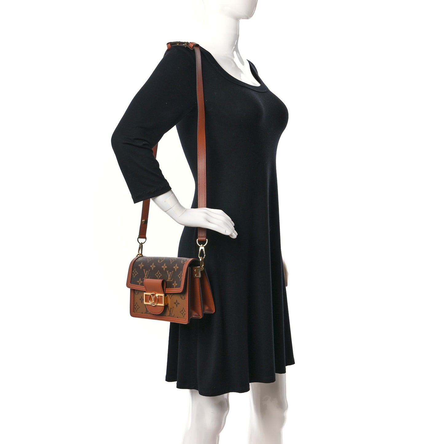 Reverse Monogram Dauphine Mini