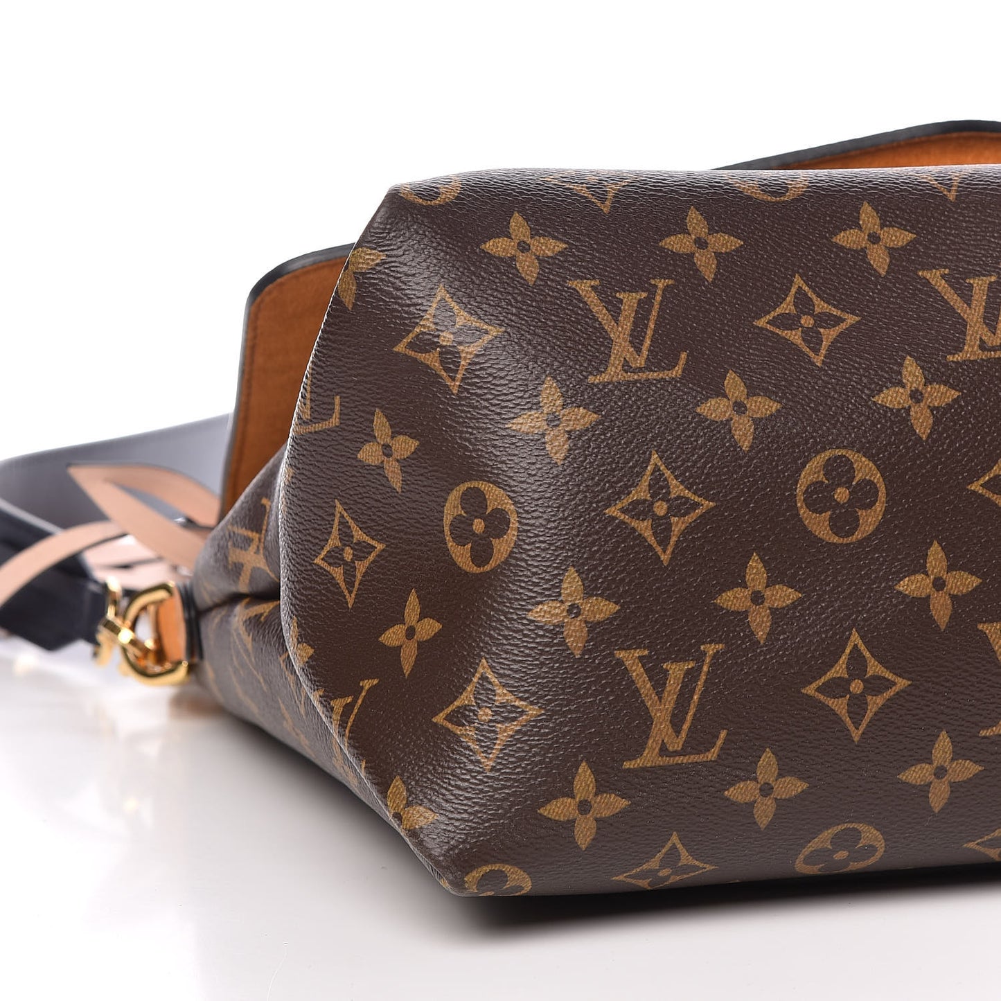 Monogram Beaubourg MM Safran Imperial
