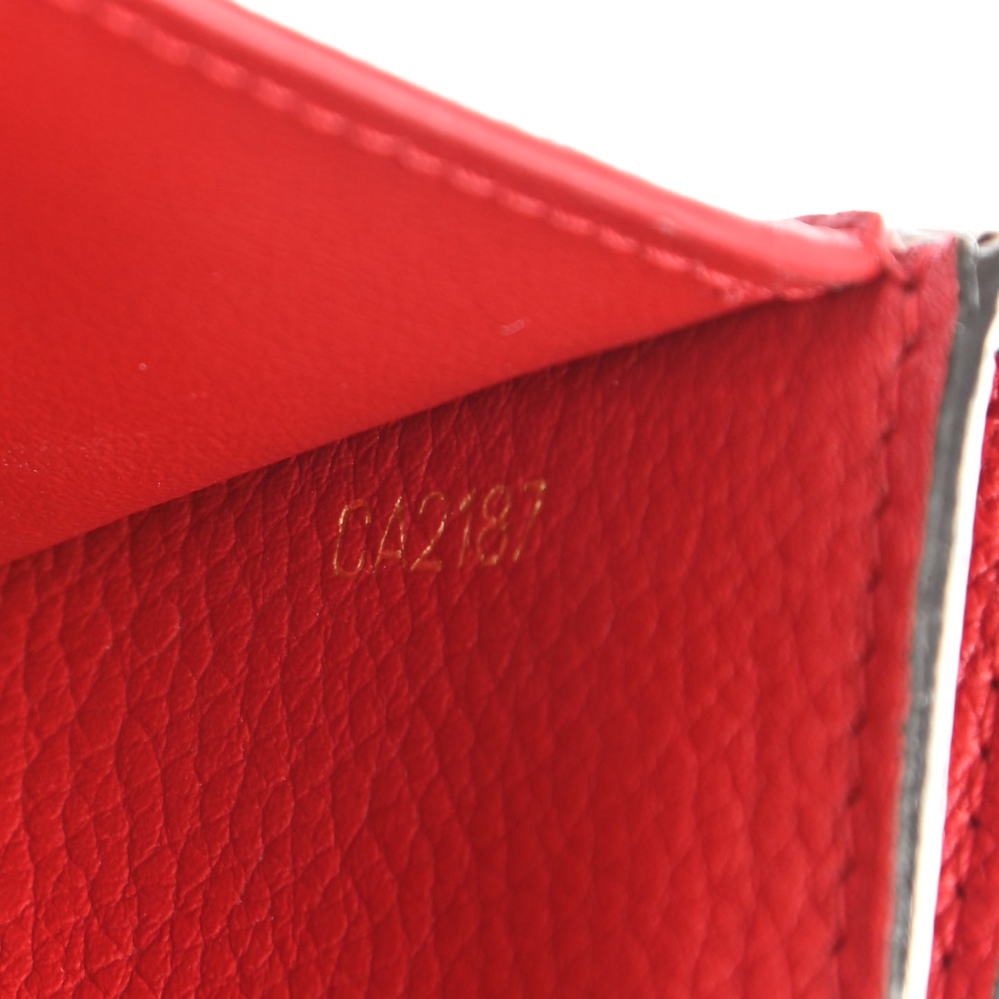 Grained Calfskin Monogram Double V Compact Wallet Rubis