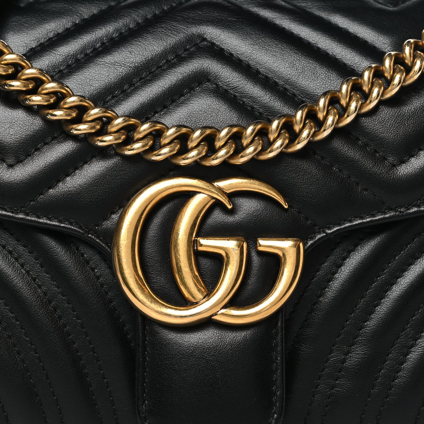 Calfskin Matelasse Small GG Marmont Shoulder Bag Black