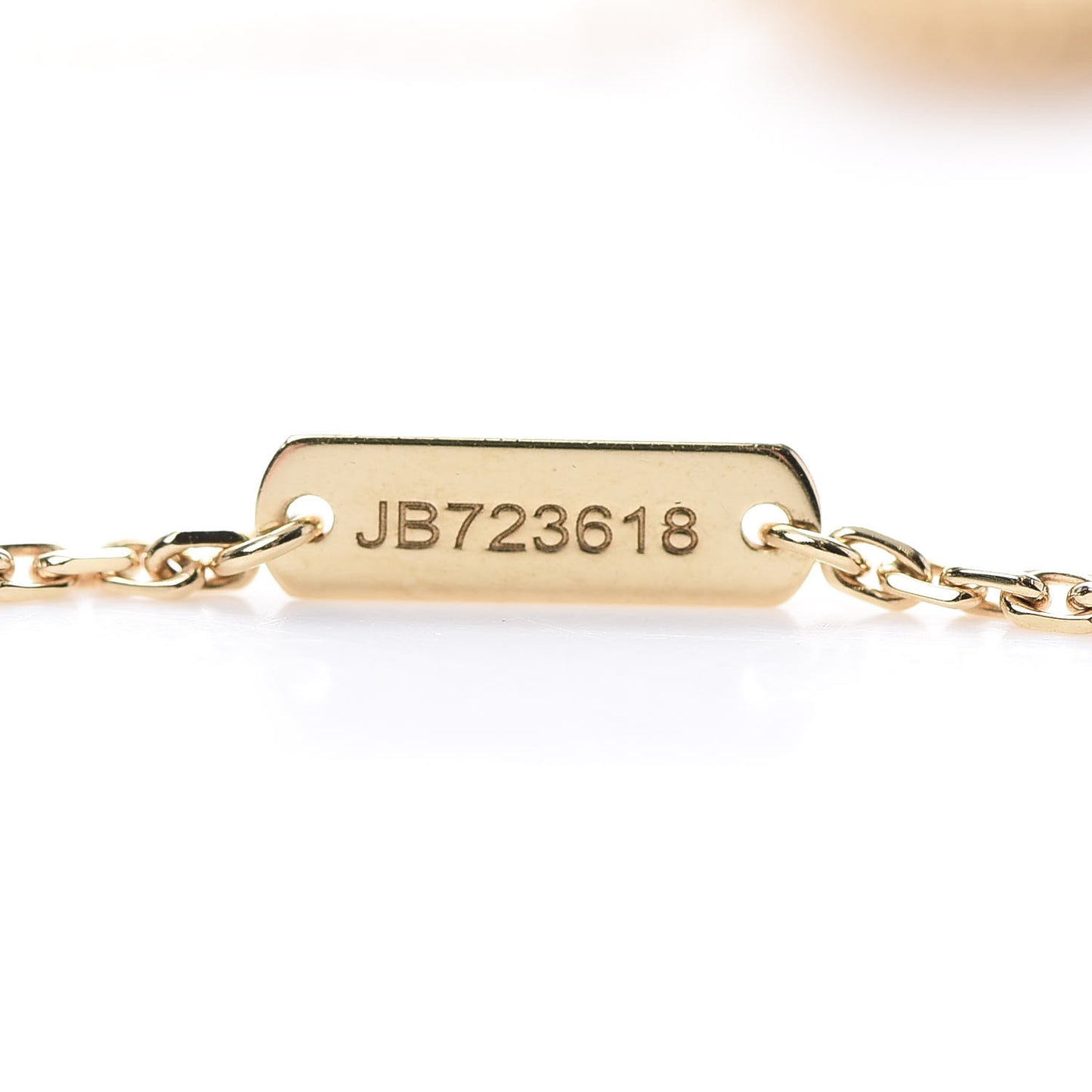 18K Yellow Gold Mother of Pearl Vintage Alhambra Pendant Necklace