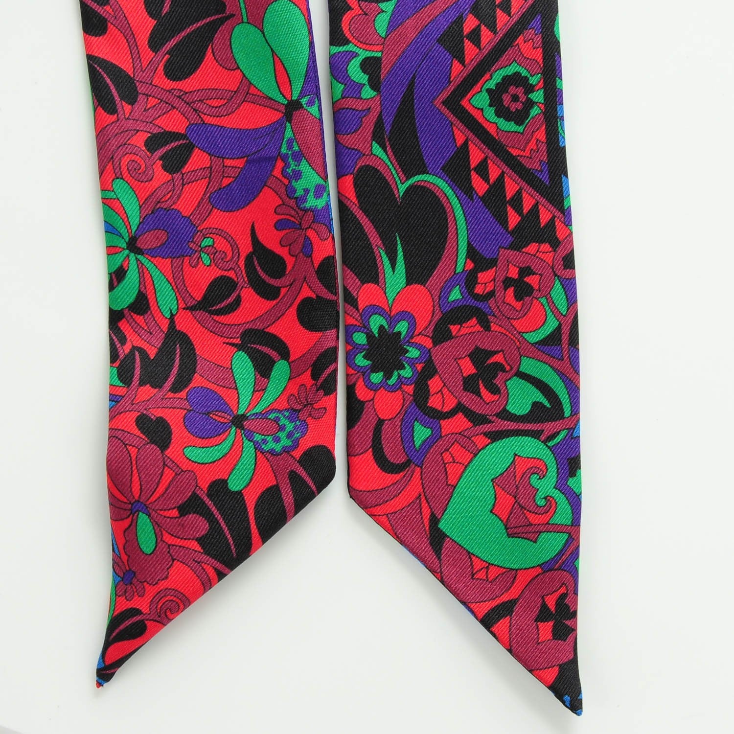 Hermes Silk L'Ivresse de l'Infini Twilly Rouge Violet Vert 5 of 5