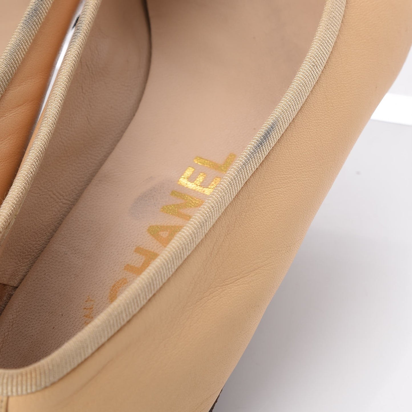 Lambskin CC Cap Toe Ballerina Flats 38 Beige Black