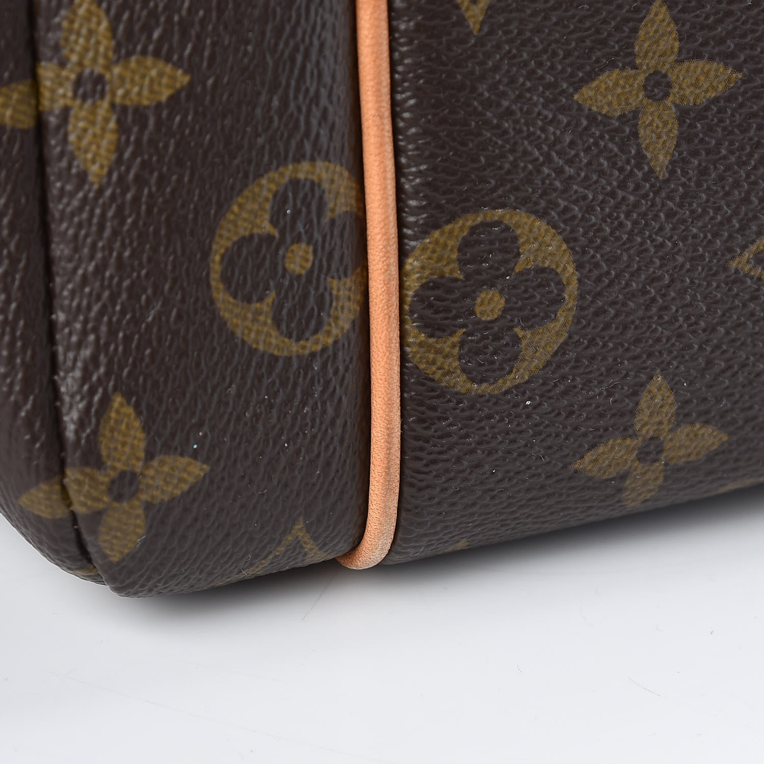 Louis Vuitton Monogram Totally MM 13 of 15