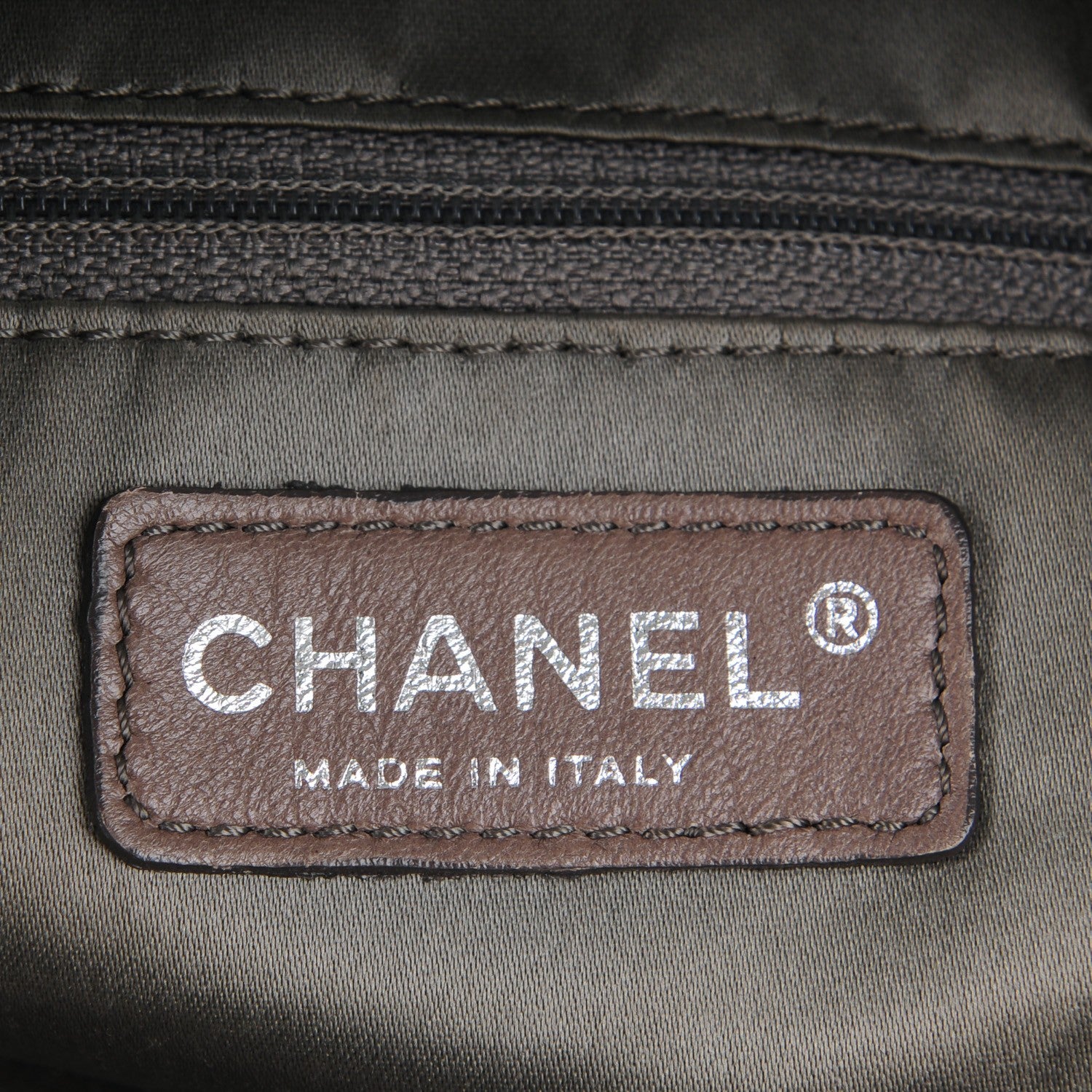 Chanel Lambskin Large Rock and Chain Hobo White 6 of 13