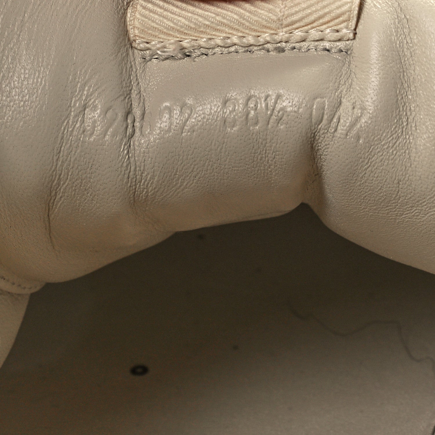 Gucci Calfskin Logo Womens Rhyton Sneakers 38.5 Ivory 10 of 10