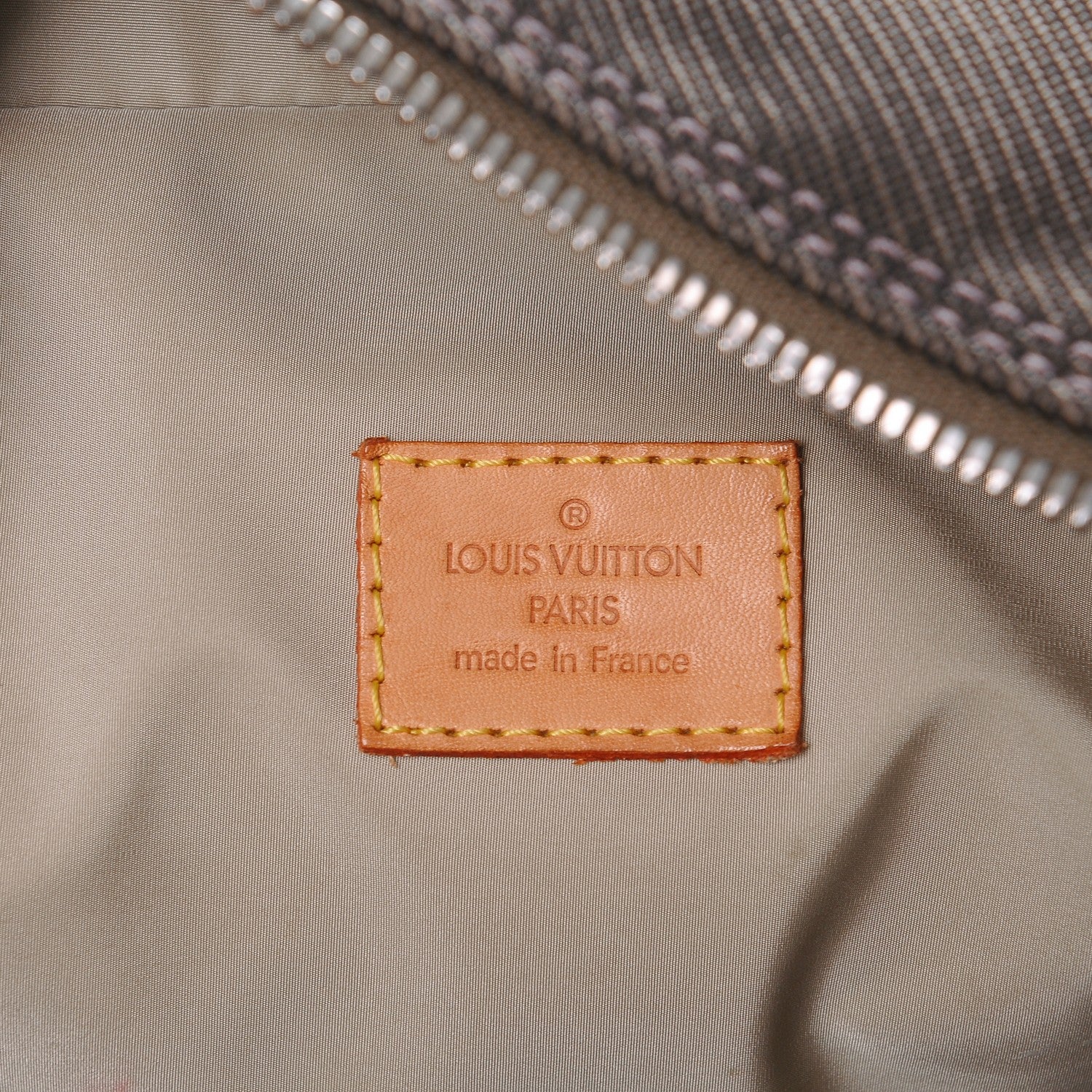 Louis Vuitton Damier Geant Aventurier Terre 7 of 8