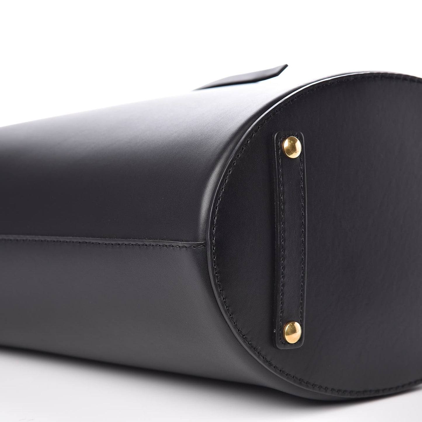 Supple Calfskin Medium Bucket Black