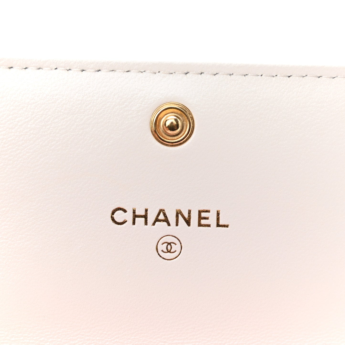 Lambskin Quilted Chanel 19 Flap Coin Purse With Chain White