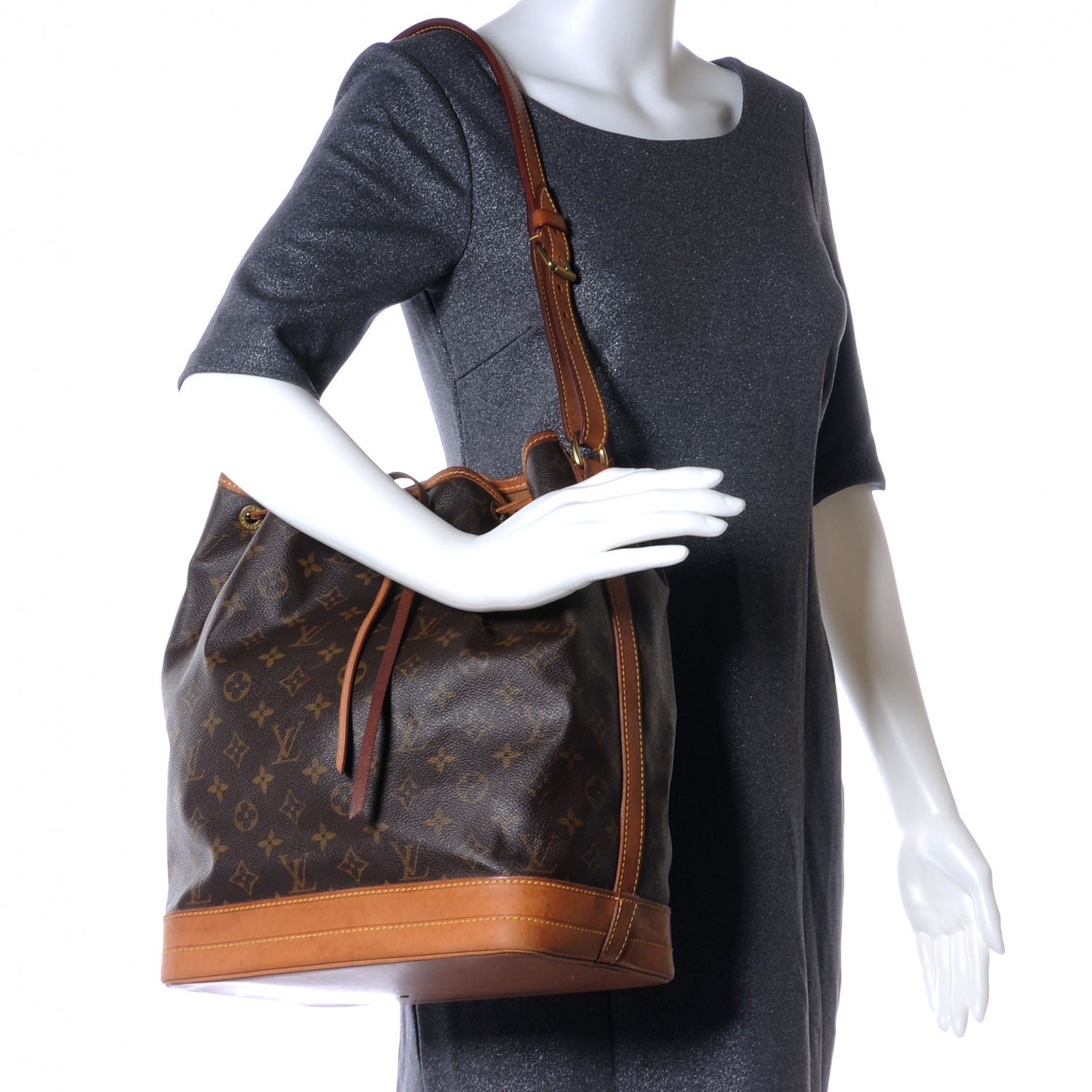 Louis Vuitton Monogram Noe 2 of 12