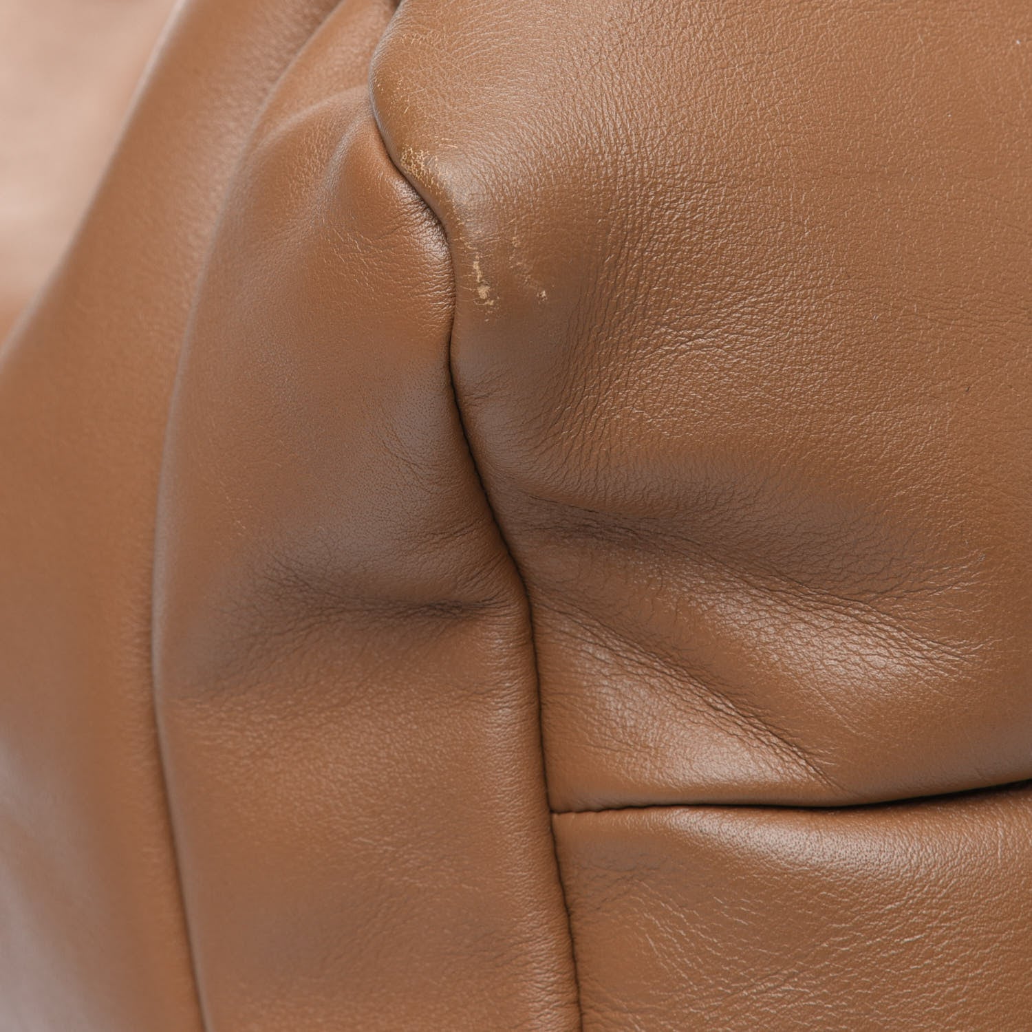 Bottega Veneta Smooth Butter Calfskin Large The Shoulder Pouch Cammello 8 of 15