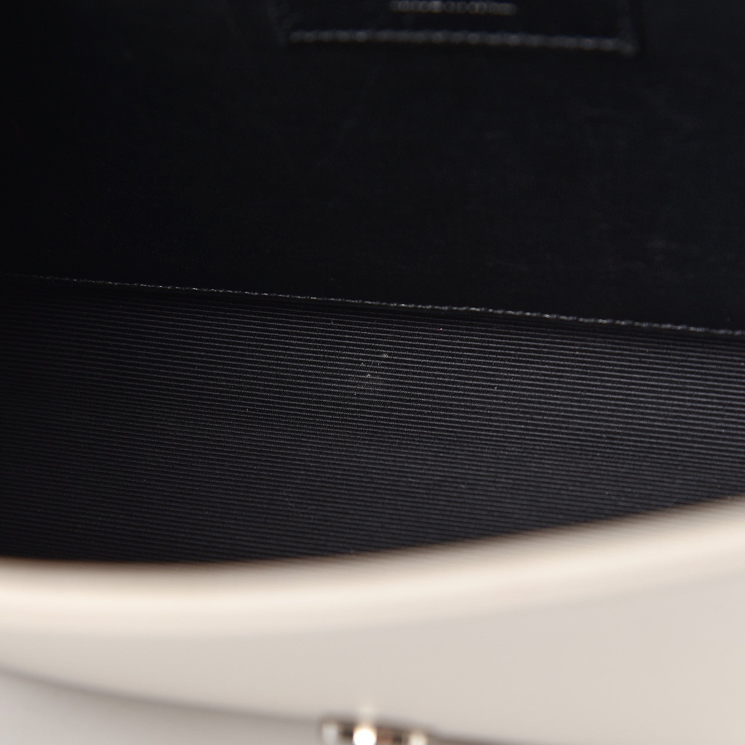 Saint Laurent Grain De Poudre Medium Classic Monogram Kate Satchel Icy White 10 of 20