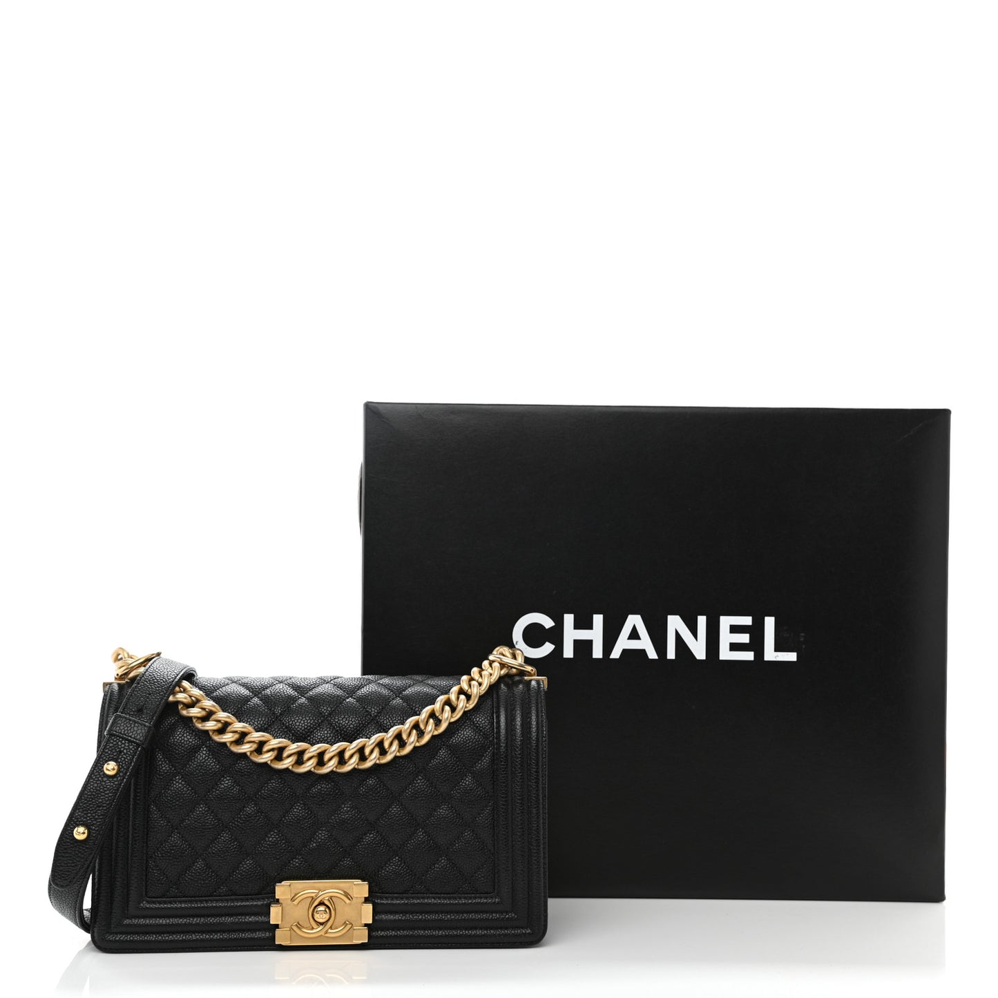 Caviar Quilted Medium Boy Flap Black