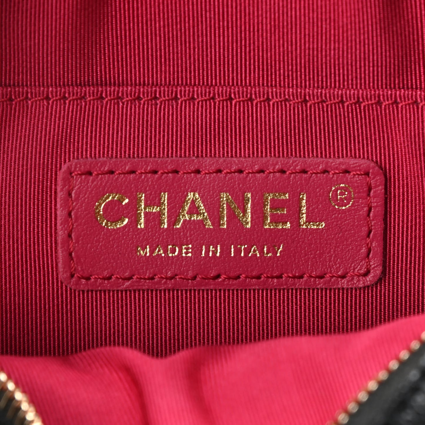 Caviar Quilted Small Round Bag With Chain Black