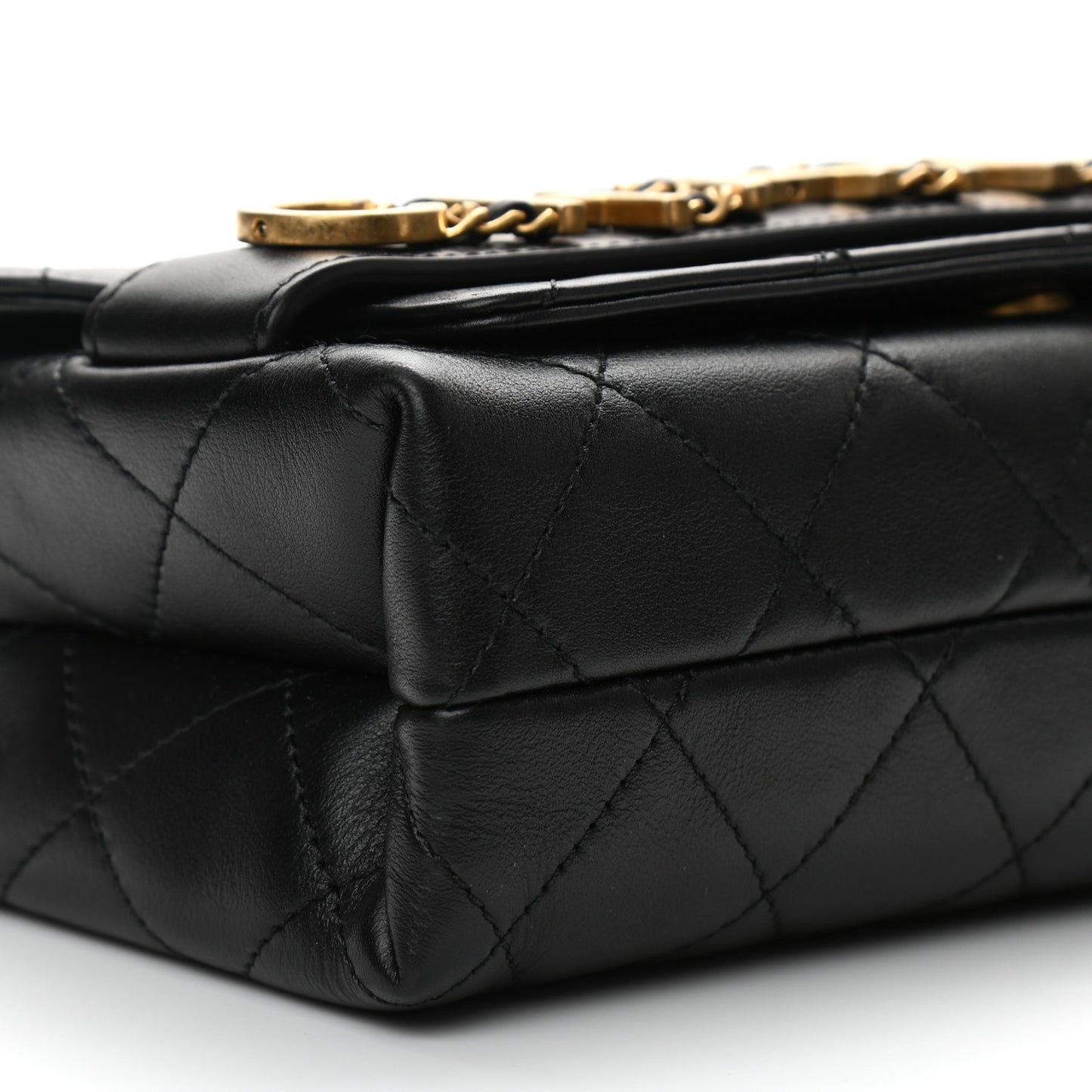 Calfskin Quilted Small Enchained Flap Black