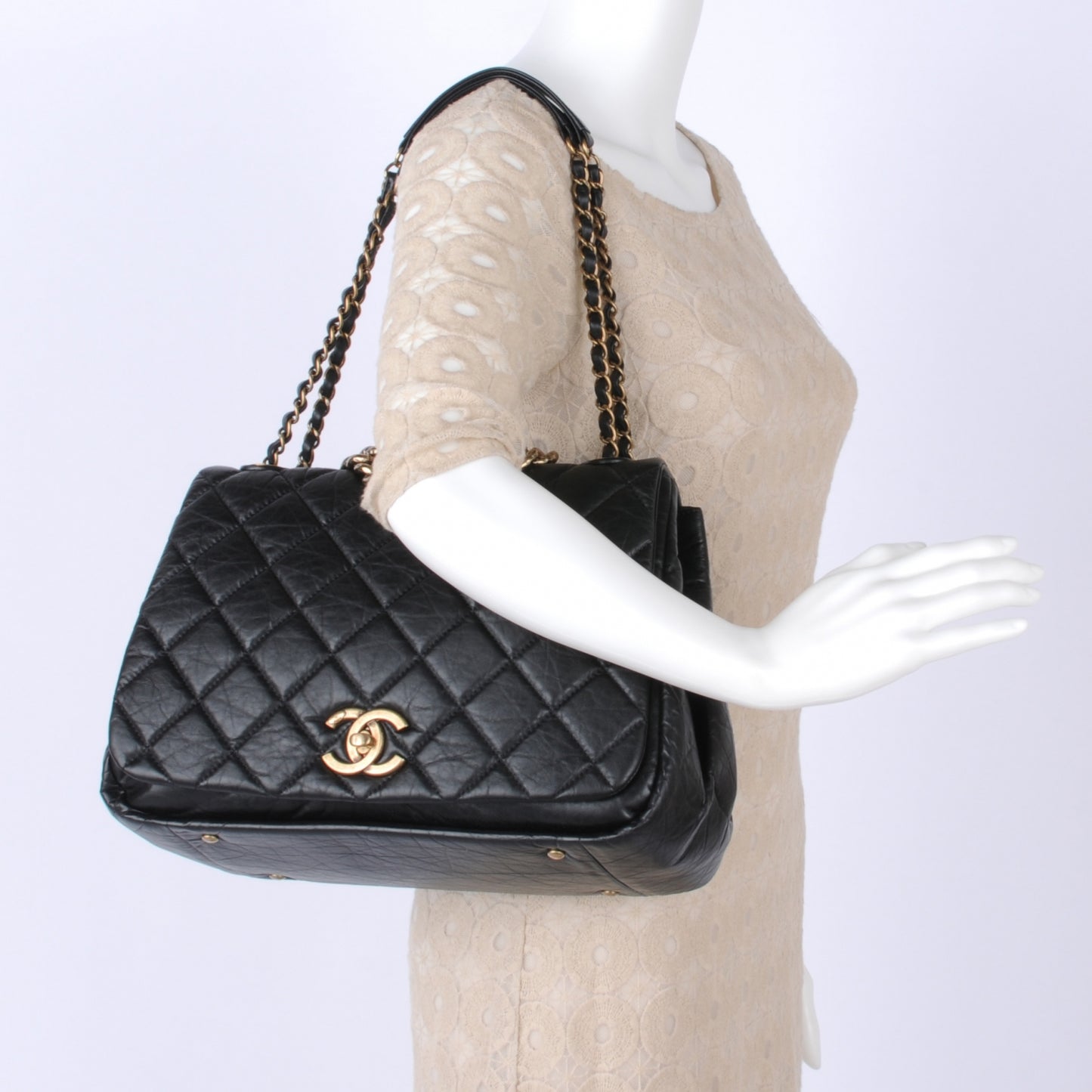 Aged Calfskin Quilted Large Pondichery Flap Black