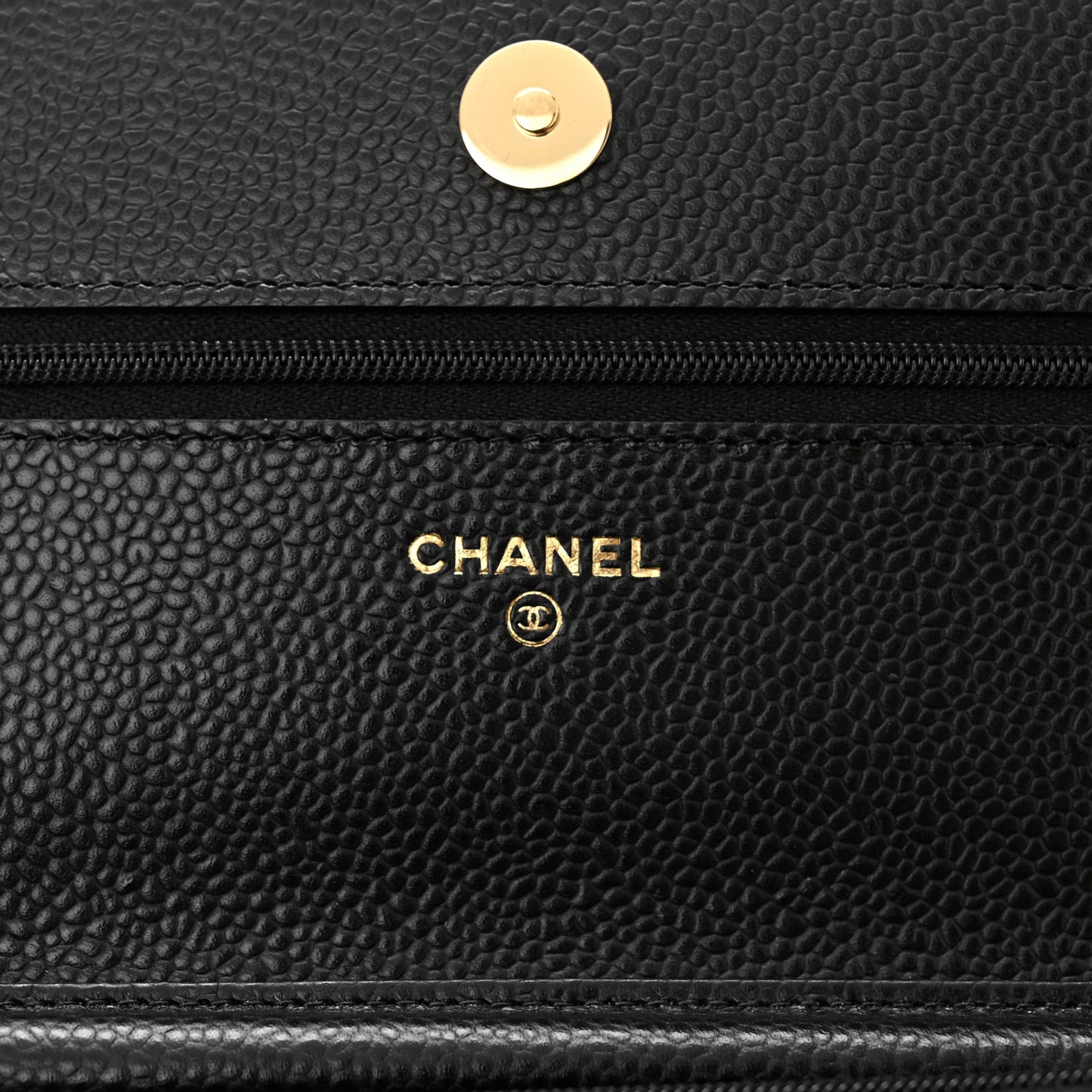 Caviar Quilted Wallet on Chain WOC Black