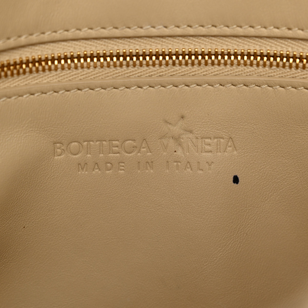 Bottega Veneta Patent Maxi Intrecciato Cassette Crossbody Bag Beige 6 of 11