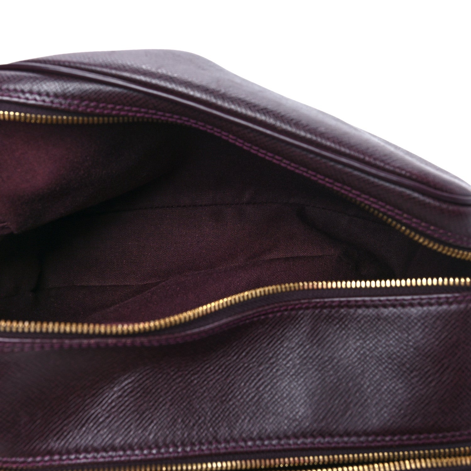 Louis Vuitton Taiga Reporter Messenger Acajou 5 of 8