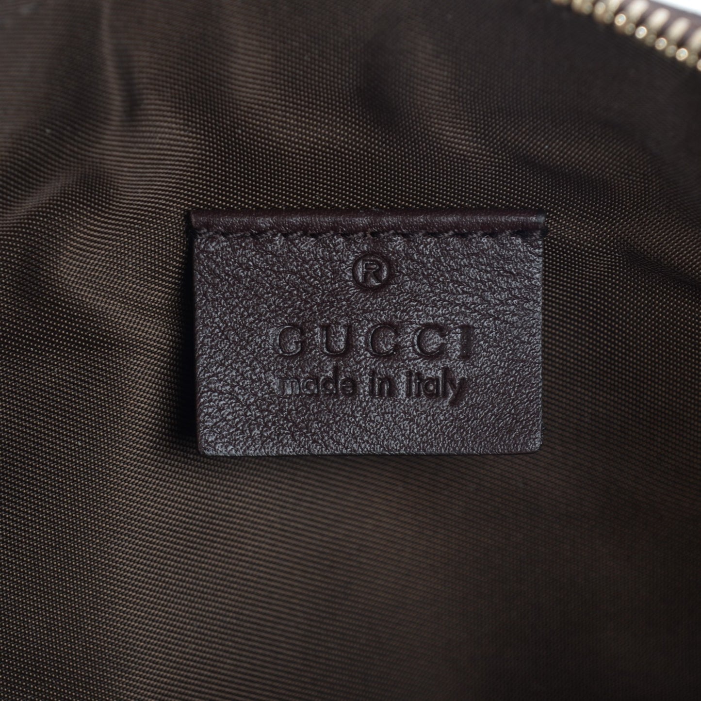 Guccissima Signature New Britt Wristlet Chocolate
