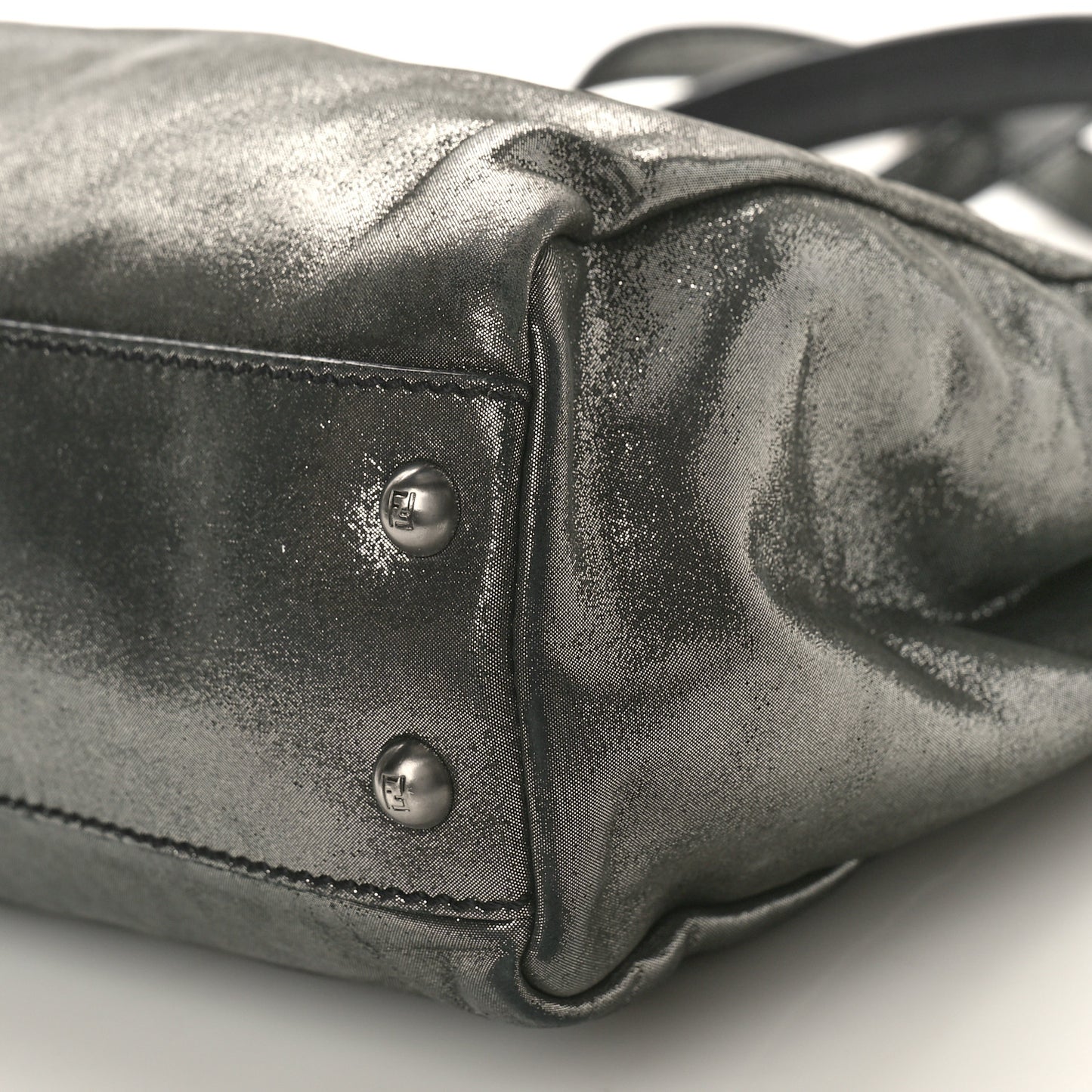 Metallic Fan Vitello Medium Peekaboo Iconic Satchel Silver