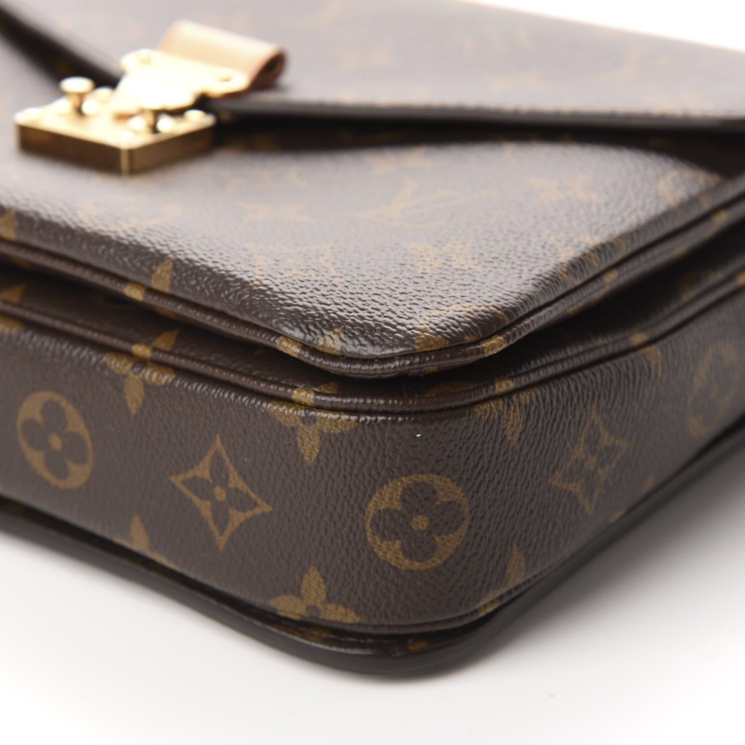 Louis Vuitton Monogram Pochette Metis 7 of 9