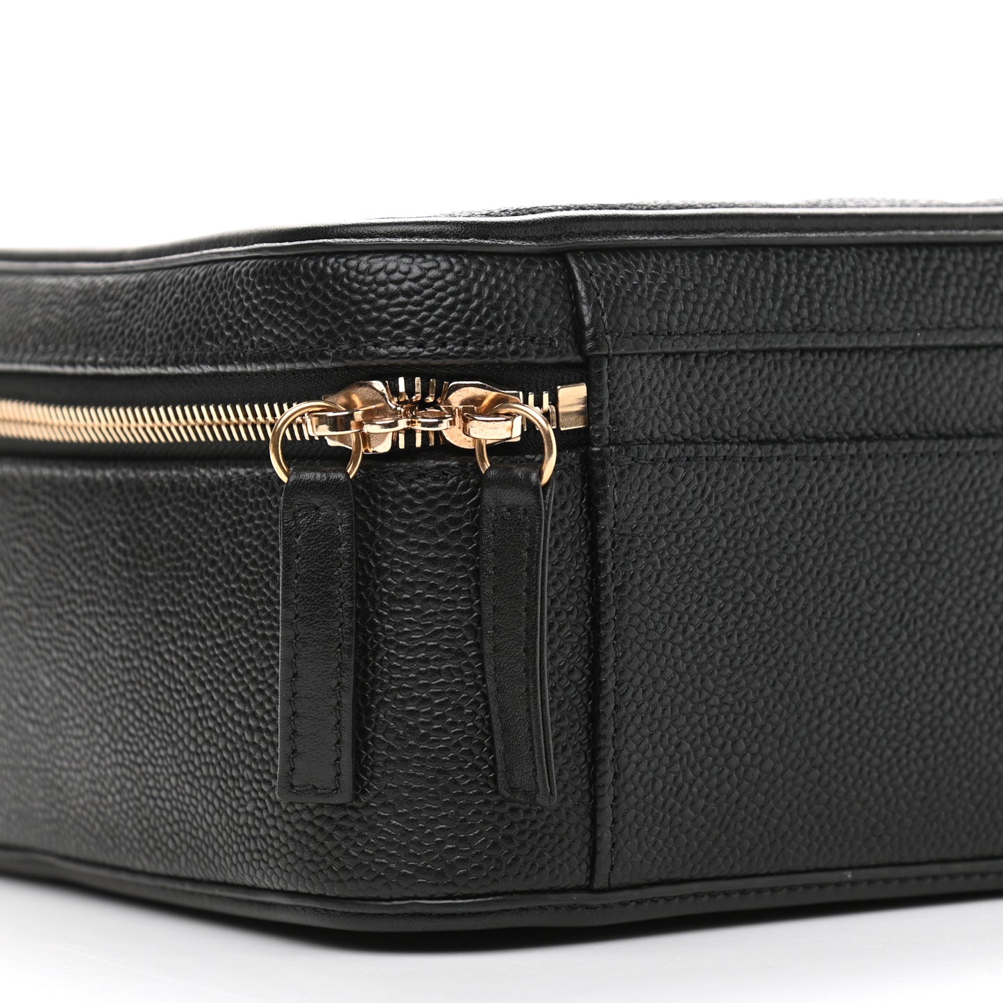 Caviar Quilted Large CC Filigree Vanity Case Black