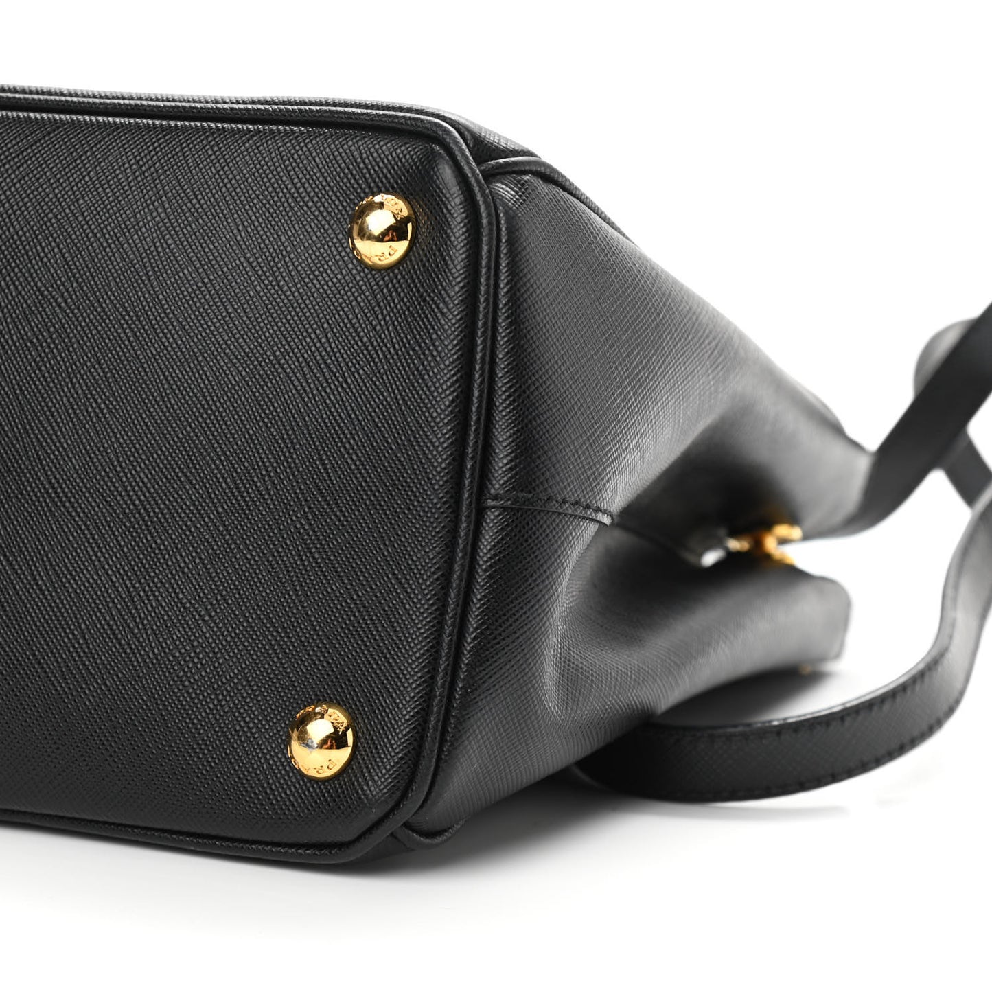 Saffiano Medium Galleria Double Zip Tote Black