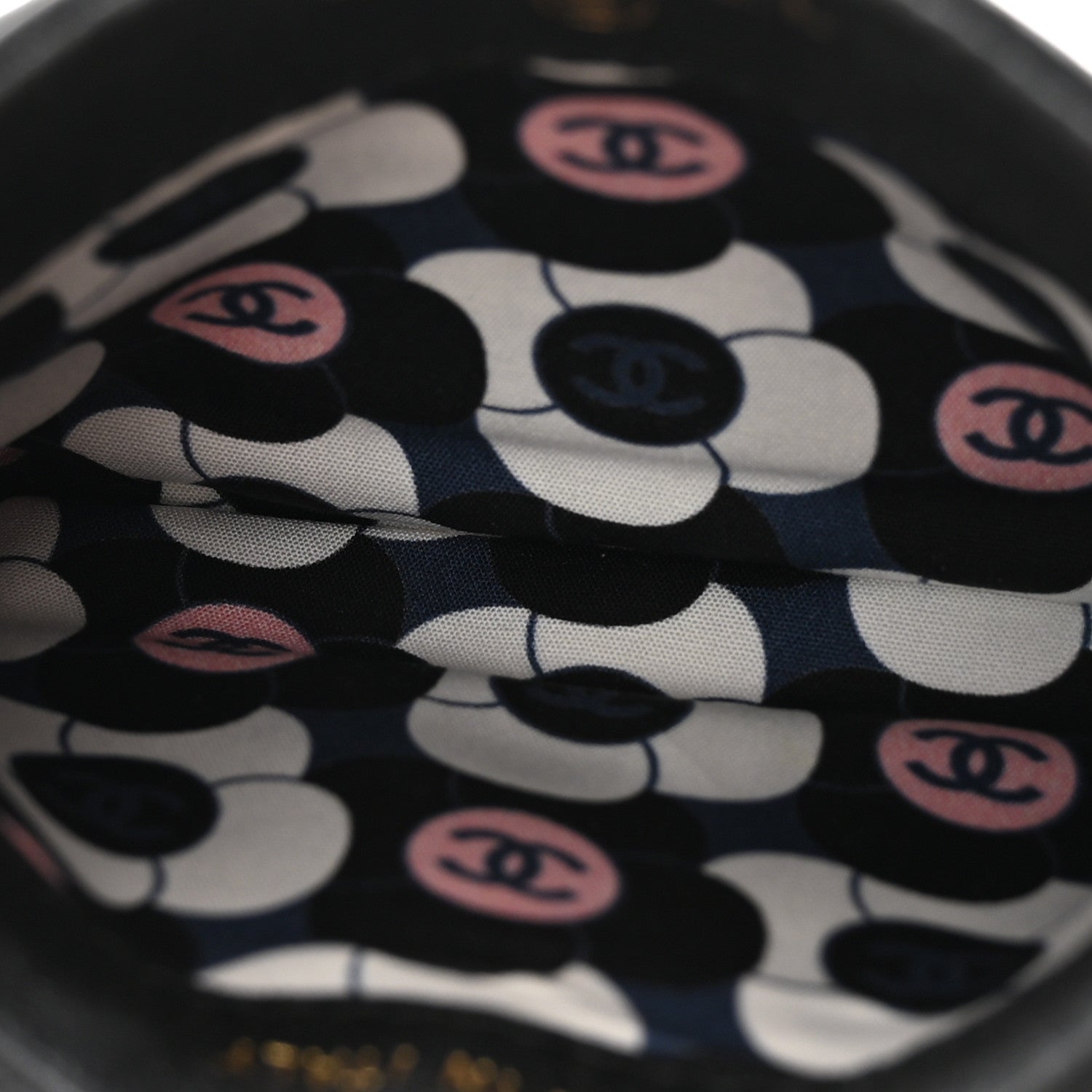 Chanel Lambskin Enamel Quilted Zippered Card Holder Black 5 of 9