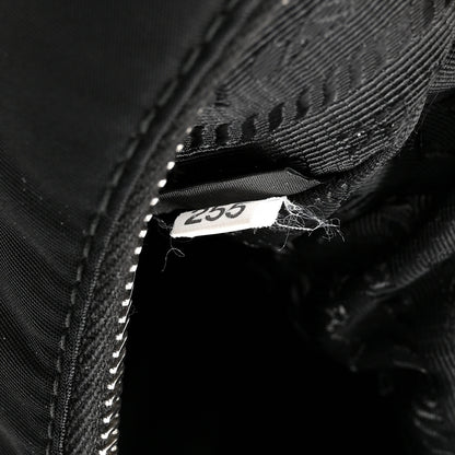 Prada Nylon Re-Edition 2005 Shoulder Bag Black 7 of 11