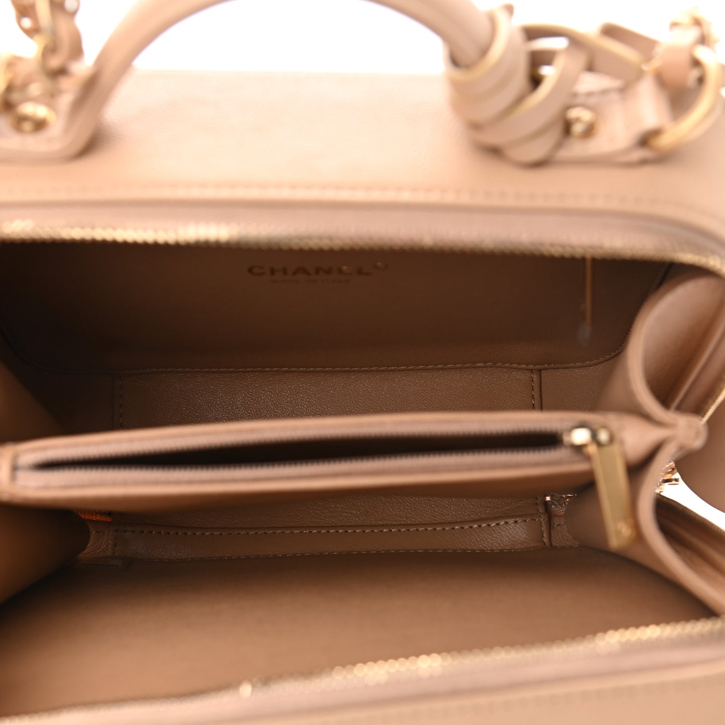 Caviar Quilted Medium CC Filigree Vanity Case Beige