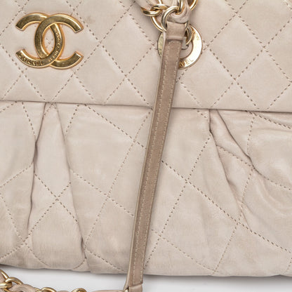 Chanel Iridescent Calfskin Chic Quilt Bowling Bag White 14 of 15