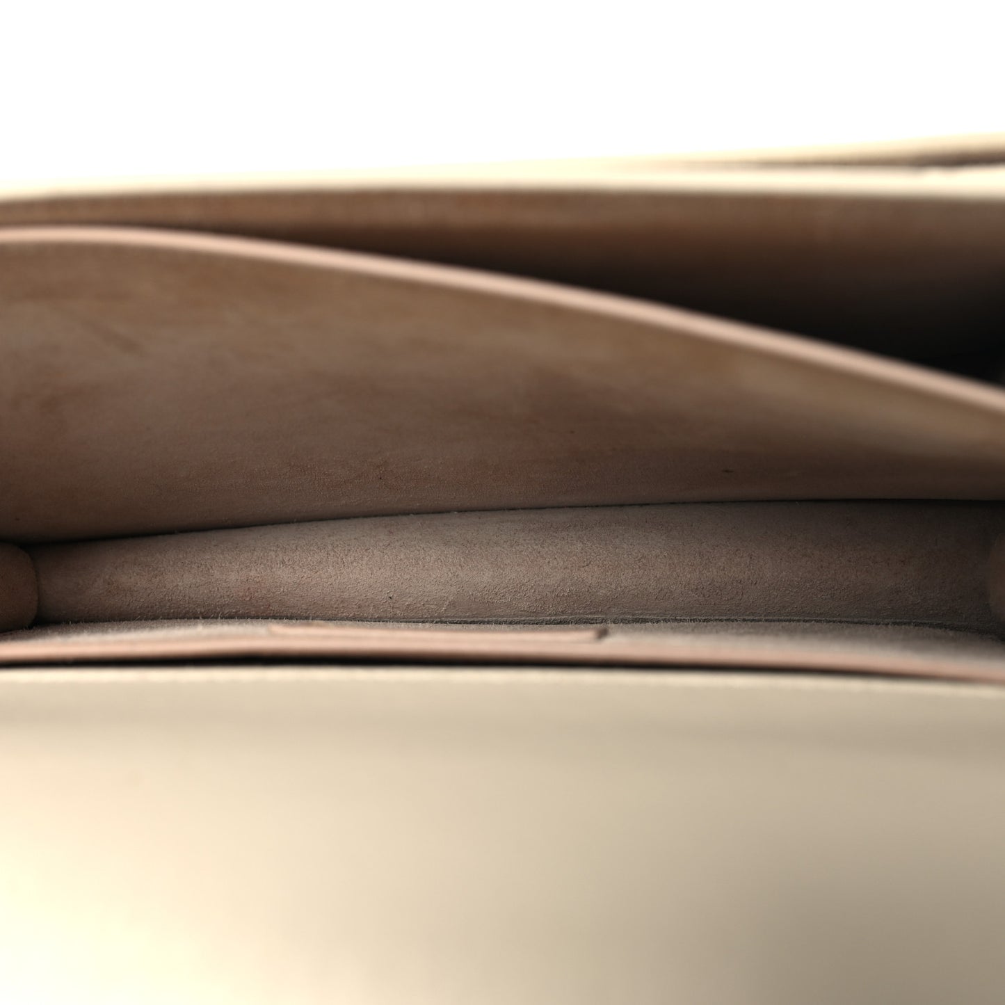Calfskin Medium Monogram Sunset Crema Soft