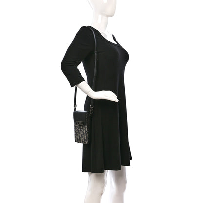 Christian Dior Oblique Calfskin Vertical Pouch Black 2 of 9