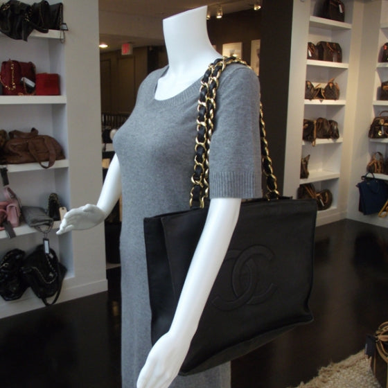 Lambskin Jumbo Shoulder Bag Black