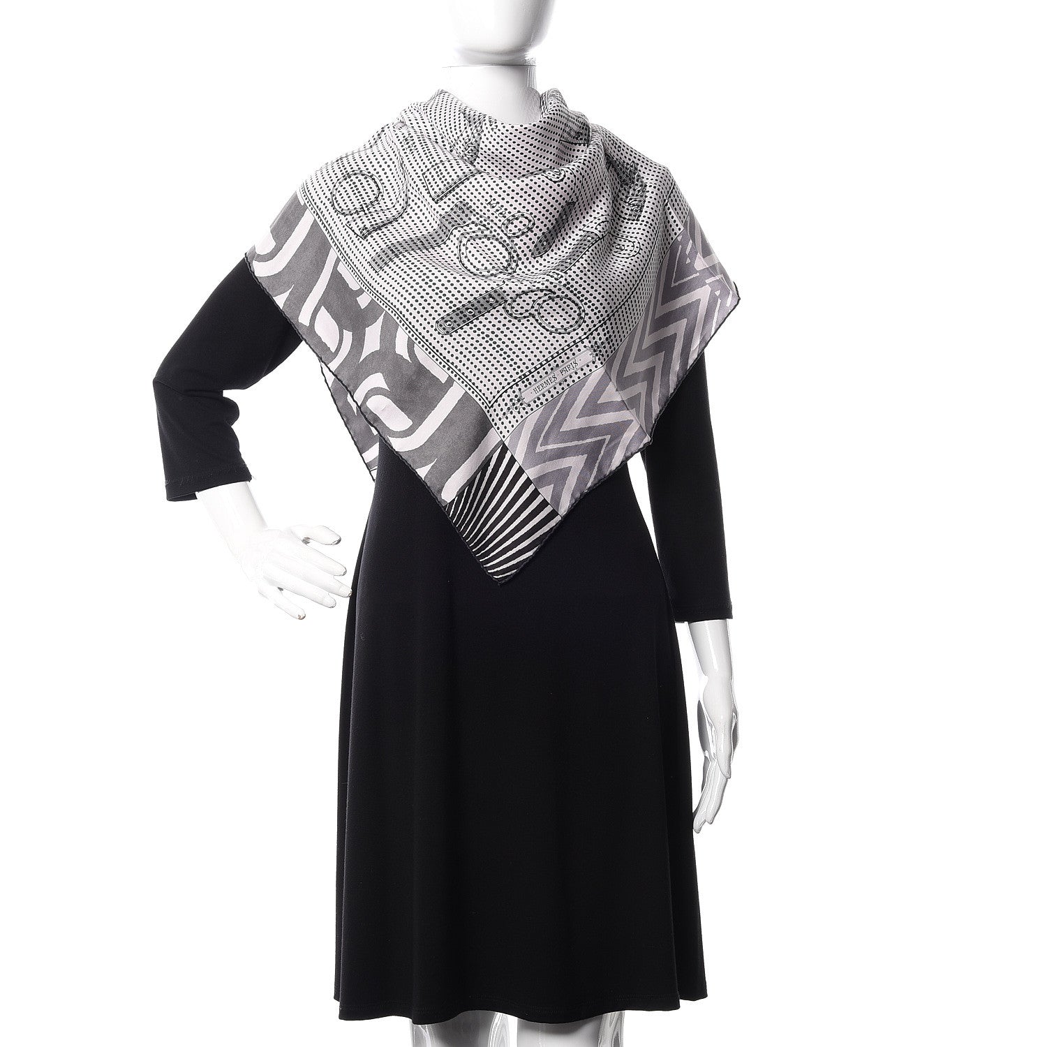 Hermes Silk Manufacture de Boucleries Scarf 90 Blanc Rose Indien Gris 2 of 8