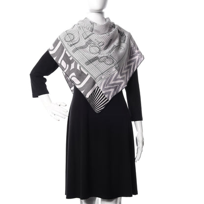 Hermes Silk Manufacture de Boucleries Scarf 90 Blanc Rose Indien Gris 2 of 8
