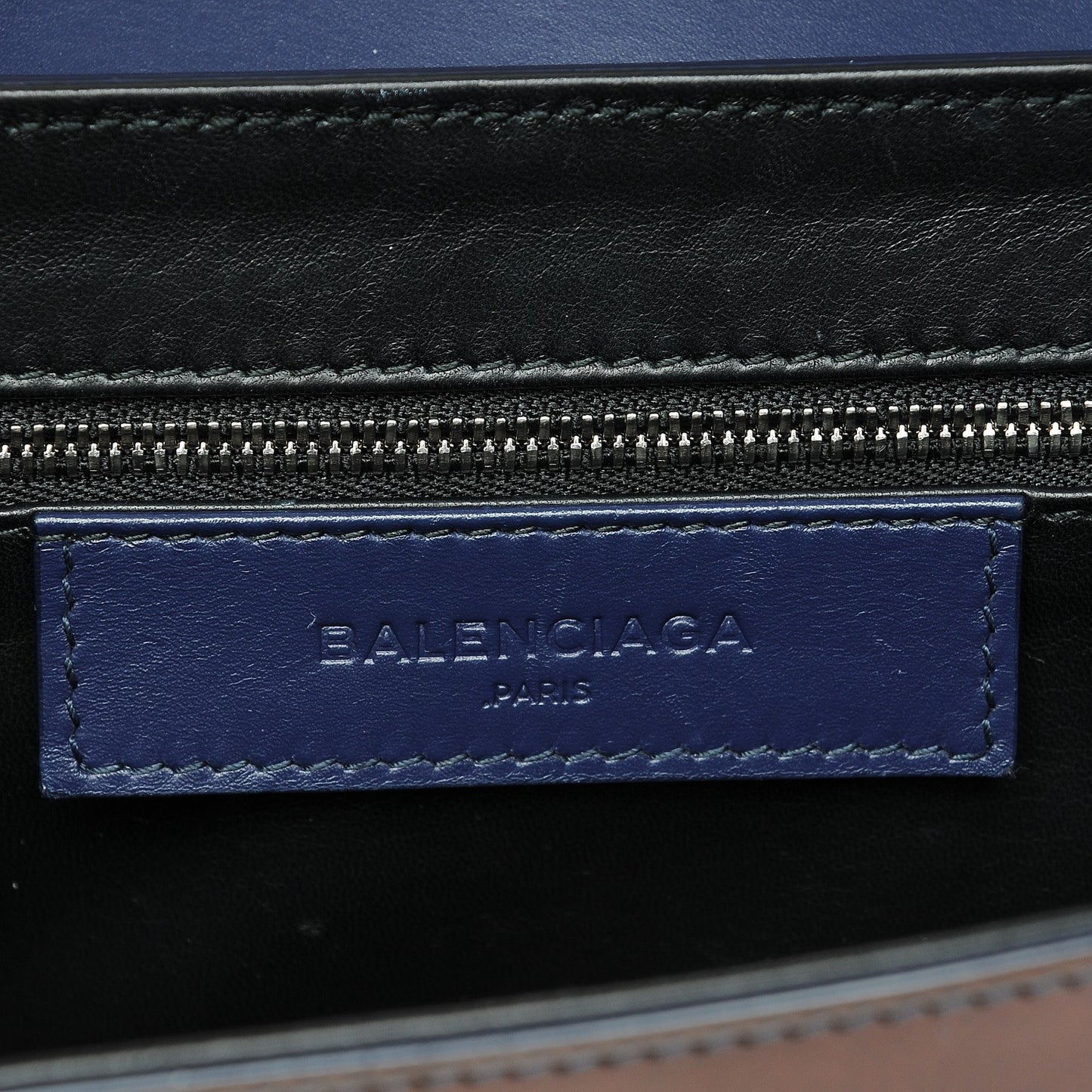 Patent Mini Trapeze Maillon Shoulder Bag Violet