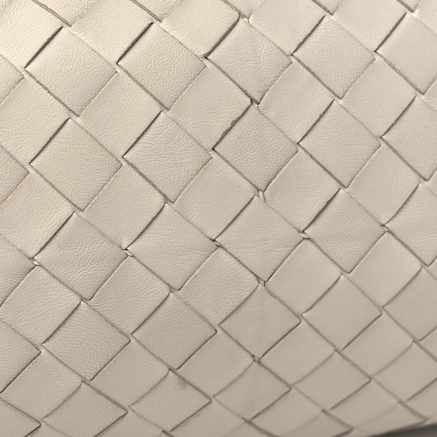 Bottega Veneta Nappa Maxi Intrecciato The Pouch Oversized Clutch Plaster 9 of 10