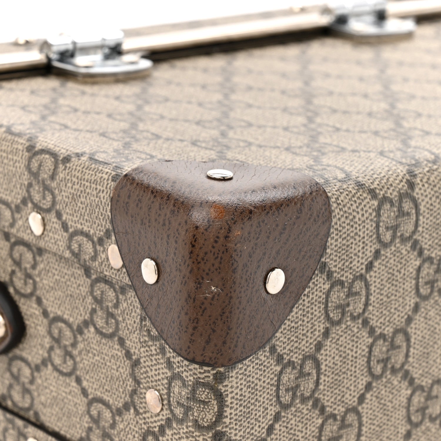 Gucci GG Supreme Monogram Globe-Trotter Beauty Case Brown 12 of 15