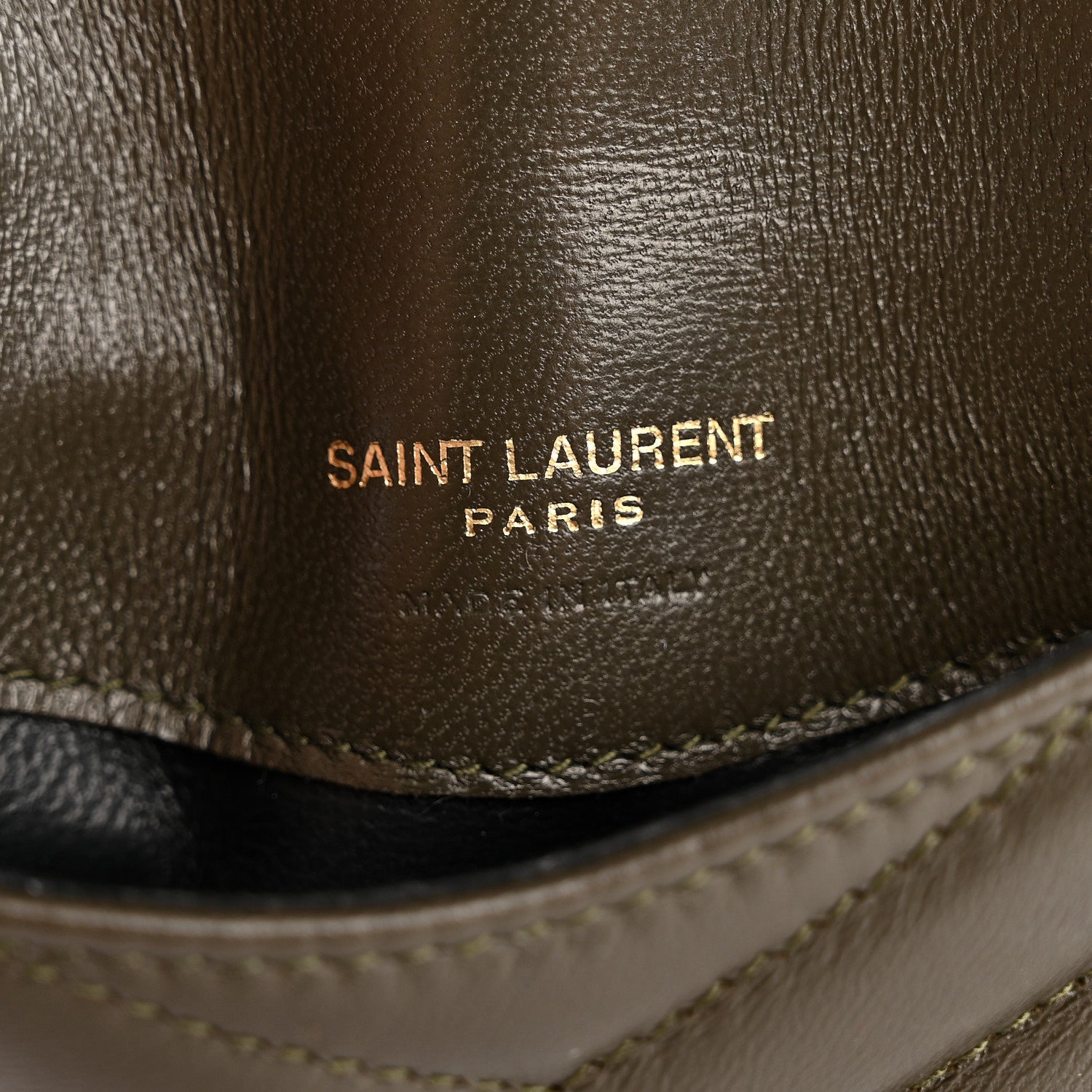 Saint Laurent Calfskin Matelasse Chevron Monogram Fragments Zippered Card Case Light Musk 6 of 8