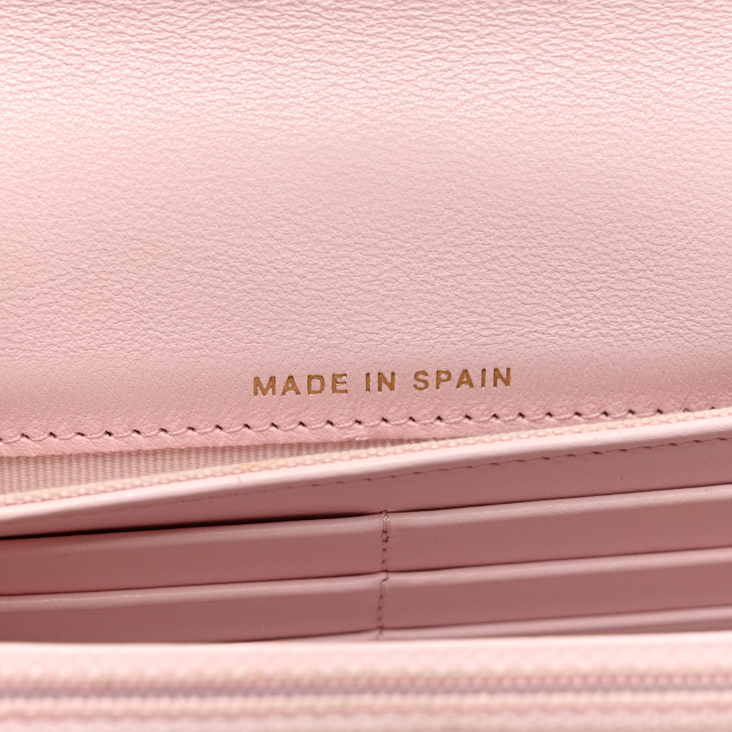 Lambskin Quilted Chanel 19 Flap Wallet Light Pink